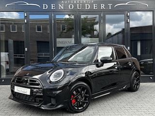 Mini Cooper 5-Deurs 1.5 C John Cooper Works M / JCW / PANO / CAMERA / CARPLAY