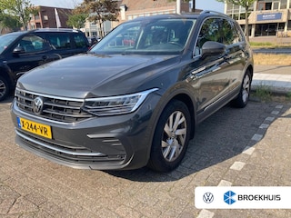 Volkswagen Tiguan 1.5 TSI 150PK DSG-7 Life | TREKHAAK | ADAPT. CRUISE | STUUR + STOELVERW. | APP CONNECT | CAMERA | 18 INCH