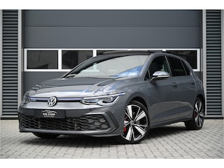 Volkswagen Golf 1.4 GTE 245 PK / PANO / IQ LIGHTS / HEAD UP DISPLAY / CAMERA / BLIND SPOT / TREKHAAK / HEXAGON LED / 18"