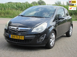 Opel Corsa 1.4-16V Color Edition + Parkeersensoren