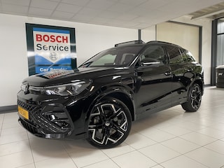 Volkswagen Tiguan 1.5 eHybrid R-Line Edition 272 PK Black-Style Panoramadak ,  Headup , Dynamic Light, Trekhaak, Leer , Massage stoelen