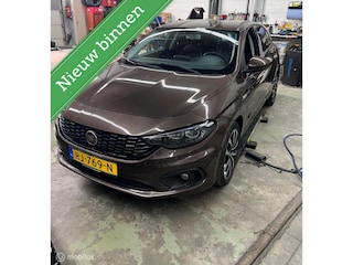 Fiat Tipo 1.4 T-Jet 16v Business Lusso/Ecc/Airco/Lm velgen/PDC/Navi/LEER