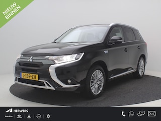 Mitsubishi Outlander 2.4 PHEV Pure / Stoelverwarming / Navigatie via Android Auto/Apple Carplay / Cruise Control / Achteruit Rij Camera / Trekhaak / 1500 kg Trekgewicht / Dealeronderhouden /