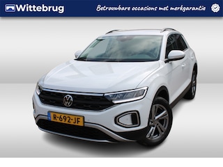 Volkswagen T-Roc 1.0 TSI 110pk Life 75 Edition / Navigatie by APP / Virtual cockpit / Camera / Park Assist / LM 17 inch / LED