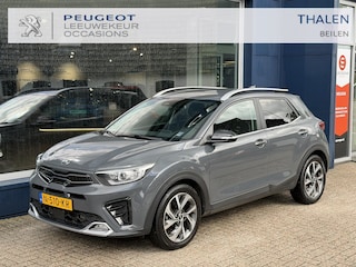 Kia Stonic 1.0 T-GDi MHEV GT-Line 6-Bak | Hoge Instap | Vol Opties | Stuurverwarming | Stoelverwarming | Led Verlichting | Parkeersensoren |  Full Map Navigatie | Achteruitrij-Camera | Key-Less Entry |