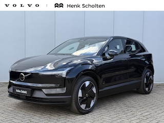 Volvo EX30 Single Motor Extended Range Plus 69 kWh | Europa | Elektrisch verstelbare voorstoelen | Stoel- & Stuurwielverwarming | Harman Kardon audio | Google Maps & Infotainment | 19 inch lichtmetalen velgen met all-season banden | Trekhaak semi elektrisch inklapbaar | Adaptieve Cruise Control | BLIS dodehoekdetectie