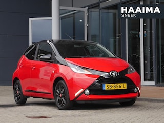 Toyota Aygo 1.0 VVT-i x-cite | Achteruitrijcamera | Airco | 5 Deurs | Lichtmetalen velgen | Led dagrijverlichting | Apple Carplay/Android Auto | Elektrische ramen voor