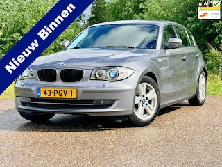 BMW 118i EffDyn. Ed. Business Line Ultimate Edition Clima Navi Cruise Control Dealer Onderhouden 16INCH Xenon