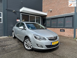 Opel Astra 1.6 Turbo GT|Pdc|Xenon|Cruise|Navi|Stoelv.warming