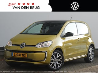 Volkswagen Up Style | Achteruitrijcamera | Cruise control | Stoelverwarming |