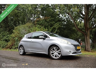Peugeot 208 1.6 THP Allure | Stoelverwarmin | P-sensor | JBL