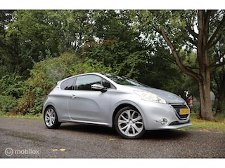 Peugeot 208 1.6 THP Allure | Stoelverwarmin | P-sensor | JBL