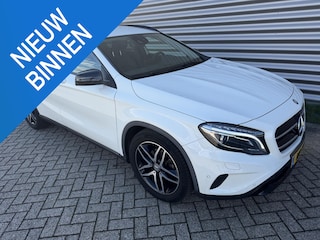 Mercedes-Benz GLA 200 Trekhaak Leder Night