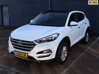 Hyundai Tucson 1.6 T-GDi Comfort 4WD Pano Camera Navi Keyless Leder Trekhaak PDC Airco Cruise