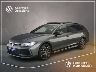 Volkswagen Passat Variant R-Line Edition 1.5 TSI eHybrid 272pk DSG Automaat Trekhaak, Panoramadak, Adaptive cruise control, Black Style, Navigatie, LED matrix koplampen