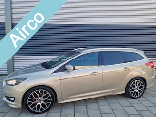 Ford Focus Wagon 1.0 Titanium Edition Topstaat, Climatronic, Navigatie ,Camera compleet dealer onderhouden