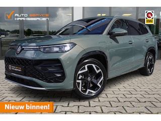 Volkswagen Tayron 1.5 eHybrid R-Line | Trekhaak | 360 Camera | Sfeerverlichting | Cipressino Grün |