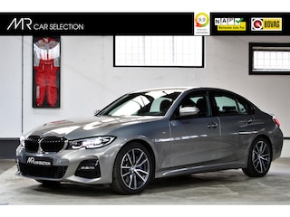BMW 320i High Executive M Sport | Apple Car Play | HUD | Dealer onderhouden