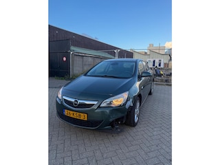 Opel Astra 1.6 Cosmo > (!)