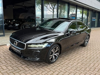 Volvo S60 2.0 T8 AWD Twin Engine R-Design|Pano|HUD|CarPlay|1e Eigenaar|Dealer onderhouden