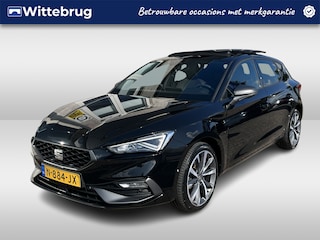 Seat Leon 1.4 TSI eHybrid PHEV FR / AUTOMAAT/ PANO/ ALCANTARA/ PARK.SENSOR.V+A/ CAMERA/ FULL LINK/ DCC/ ACC/ STUUR+STOELVERWARM./ MEMORY SEAT/ DODEHOEK/ KEYLESS/ DIGITAL DASH/ NAVI/ DAB/ CLIMA/ LED/ 18'' LMV