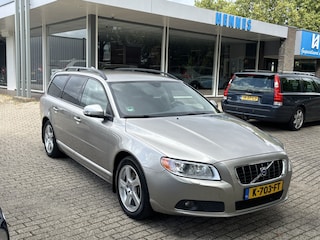 Volvo V70 2.5FT Momentum LPG Keyless Xenon