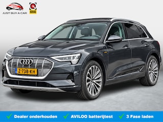 Audi e-Tron 50 quattro Business edition Plus 71 kWh SoH 93,8% / Trekhaak / Warmtepomp / 3 Fase / 1e Eigenaar / Panoramadak / Dealeronderhouden / Memory / 4 Nieuwe zomerbanden /