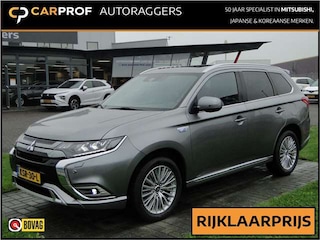 Mitsubishi Outlander 2.4 Phev Instyle | Schuifdak | Navi | Leer | 2020 MY
