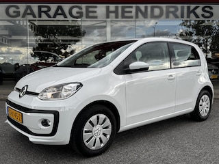 Volkswagen Up 1.0 | Airco | CC | Camera | Stoelverwarming | Navi via App | DAB+ |