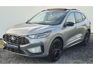 Ford Kuga 2.5 PHEV ST-Line X Black Pack – Panorama Dak – Trekhaak - 360 Camera – ACC – Privacy Glas – 20”Wielen – Dodehoek Detectie – Winter Pack – Achterbank verwarming – AGR Stoelen - 2100KG Trekgewicht