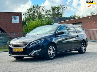 Peugeot 308 SW 1.2 e-THP Allure Automaat*Achteruit camera*Pano*Navigatie*NAP*LED*Cruise*Clima*Trekhaak*LM velgen*