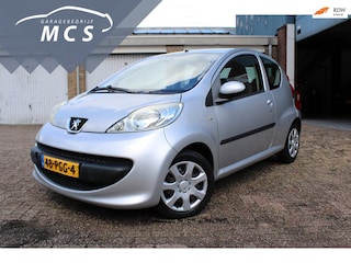 Peugeot 107 1.0-12V XS / 3 deurs / nwe APK