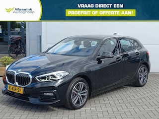 BMW 118i 136pk High Executive Sportline Automaat | Climate Control | Navigatie | 17" Lm velgen | LED koplampen
