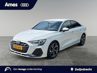 Audi A3 Limousine 30 115pk TFSI S edition Parkeerassistent | Elektr. instel. bestuurd.stoel | Stoelverwarming voorin