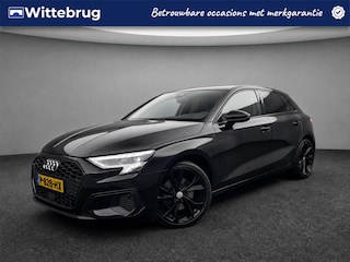 Audi A3 Sportback 30 TFSI Advanced edition / Lederen Sportstoelen / Achteruitrijcamera / Stoelverwarming / Audi Smartphone Interface / Navigatie