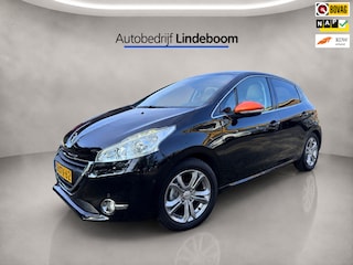 Peugeot 208 1.2 e-VTi Roland Garros Trekhaak, Panoramadak, Stoel verwarming, Automaat
