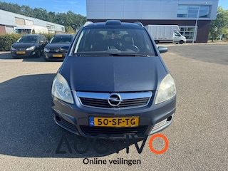 Opel Zafira 2.2 Cosmo