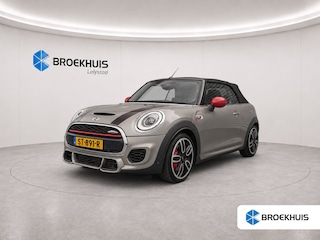 Mini Mini Cabrio 2.0 231PK JOHN COOPER WORKS AUTOMAAT / NAVI / LEDER / CLIMA / LED / PDC / 17" LMV / CAMERA / KEYLESS / UNIEK / ORG. NL !!