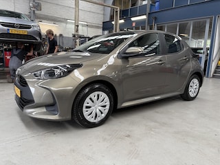 Toyota Yaris 1.5 VVT-I 125pk Active | Apple carplay/ Android auto | Camera | Airco | Cruise control | NAP | Rijklaar prijs!