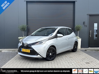 Toyota Aygo 1.0 VVT-i x-cite | Automaat | Airco | Camera | Dealeronderhouden | Unieke tellerstand! | Nieuwe APK | Super!!!!