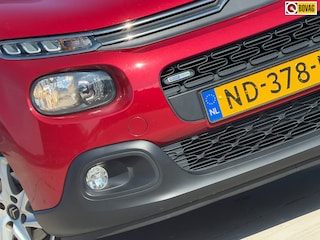 Citroën C3 1.2 PureTech Feel Edition - Rouge Rubi - Nav/Clima/Cruise/Trekhaak