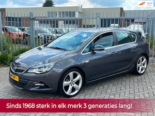 Opel Astra 1.4 Turbo Sport 140PK! NL AUTO NAP! Navi l XENON l Cruise l LED l Airco l 19'LMV l MTF-stuur! TOPSTAAT l ZEER MOOI!