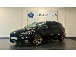 Ford Focus Wagon 2.0 ST 250PK Navi / Xenon / CAM / Cruise / PDC / Winterpakket