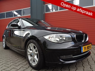 BMW 118i Business Line,Sportstoelen,Automaat,Mooie auto!
