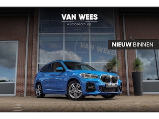 BMW X1 xDrive25e High Executive M sport | 1e eigenaar | Dealer onderhouden | Panoramadak | Apple Carplay | Camera | LED adaptief | Head-up | Stoelverwarming | Cruise control