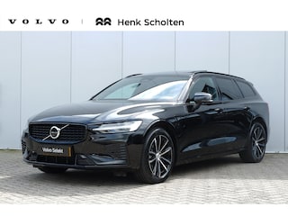 Volvo V60 T8 Plug-in hybrid AWD Plus Dark | Trekhaak | Panoramadak | Verwarmbare voorstoelen, achterbank en  stuurwiel | Head-up display | 360 graden camera | Premium audio by Harman Kardon | Apple carplay/Android auto