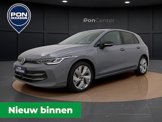 Volkswagen Golf 1.5 eHybrid Life | Trekhaak | Camera | Side Assist | ACC | Stuur-/Stoelverwarming | Spiegelpakket | Getint Glas | 17'' |