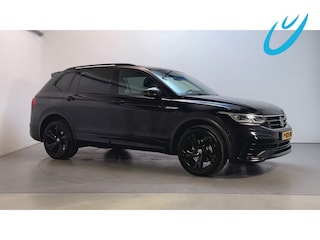 Volkswagen Tiguan 1.5 TSI R-Line Business+ 7p. Panoramadak LED Stoelverwarming Trekhaak Camera