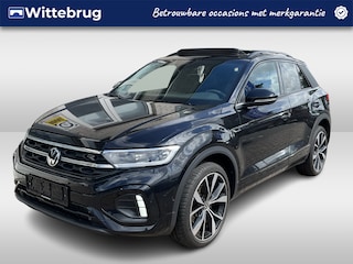 Volkswagen T-Roc 1.5 TSI R-Line / AUTOMAAT/ PANODAK/ KEYLESS/ DIGITAL DASH/ APP-CONNECT/ PARK. SENSOREN + CAMERA/ CLIMATE/ STOELVERWARMING/ 19" LMV