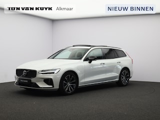Volvo V60 2.0 T8 Plug-in hybrid AWD Plus Dark / Trekhaak / Pan. dak / Head up displ. / Privacy glass / Harman Kardon / Stoel+stuur+achterbankverwarming